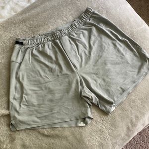 Men’s Lululemon 6in Surge Short (lined)